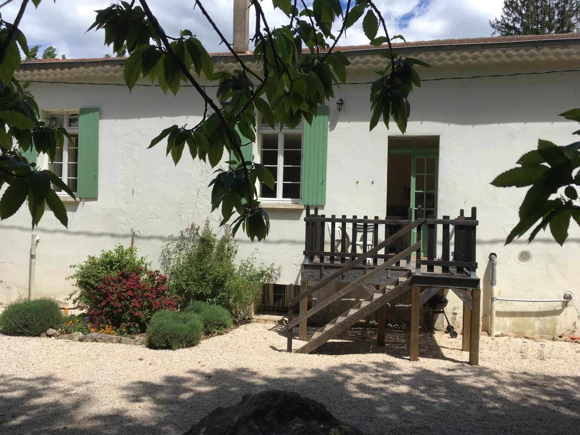 Chateau Du Fraissinet, 6 Gites Sleeping 2-8 Guests, Pool And River On Site La Tronche  Bagian luar foto