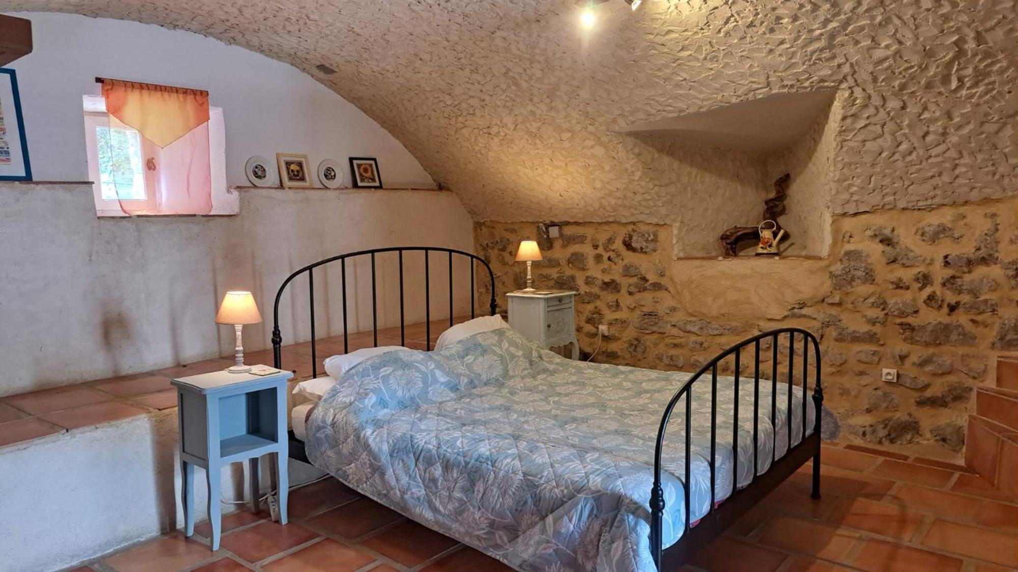 Chateau Du Fraissinet, 6 Gites Sleeping 2-8 Guests, Pool And River On Site La Tronche  Bagian luar foto